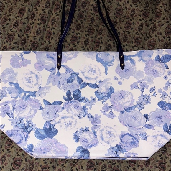 Victoria's Secret Blue and White Floral Tote Bag - Picture 5 of 5